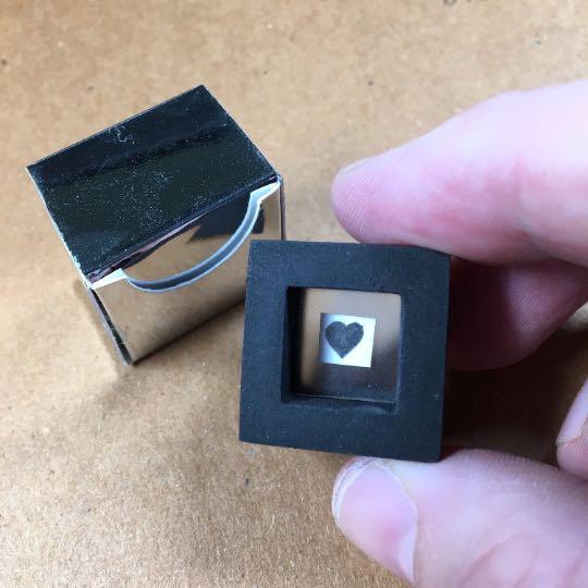 love-memento-black-heart-original